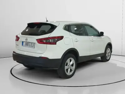 Begagnad Nissan Qashqai Acenta 116 HK (85 kW) 2019 Vit SUV