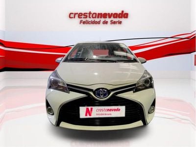 Usado Toyota Yaris Hybrid Active 100 CV (73 kW) 2017 Blanco