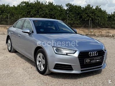 Usado Audi A4 Advanced 150 CV (110 kW) 2017 Gris / plata Berlina