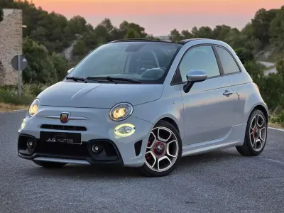 Usado Abarth 595C Turismo 165 CV (121 kW) 2021 Gris Descapotable