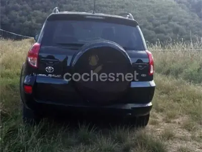 Usado Toyota RAV4 Premium 177 CV (130 kW) 2007 Negro SUV