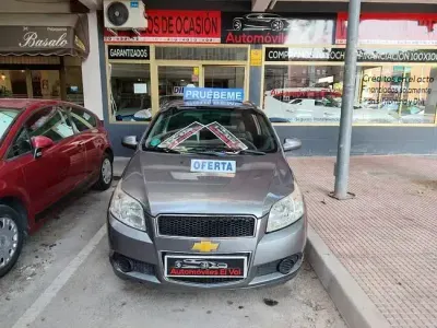 Usado Chevrolet Aveo LS 84 CV (61 kW) 2009 Gris Utilitario