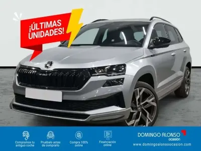 Usado Skoda Karoq SportLine 150 CV (110 kW) 2026 Plateado SUV