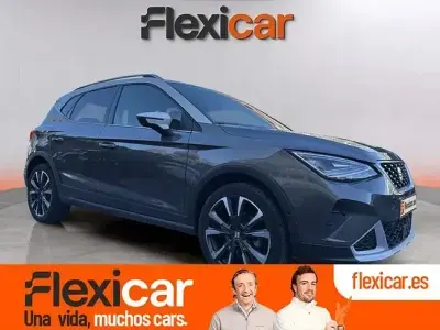 Usado Seat Arona Xperience 150 CV (110 kW) 2024 Gris SUV