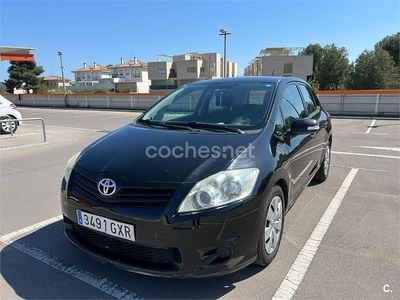Usado Toyota Auris Active 90 CV (66 kW) 2010 Negro Utilitario