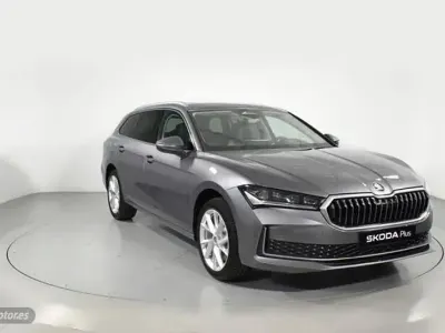 Usado Skoda Superb 204 CV (150 kW) 2026 Gris Familiar