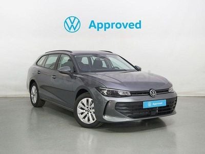 Gris / plata Usado 2024 VW Passat Familiar | 36.290 € (Precio justo)