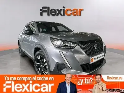Usado Peugeot 2008 Allure 130 CV (95 kW) 2023 Gris SUV