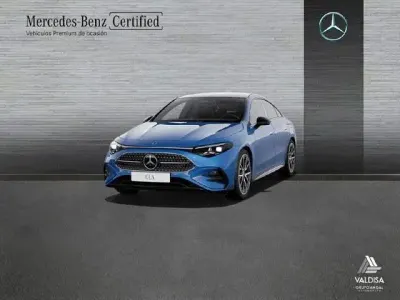 Usado Mercedes CLA180 AMG line 156 CV (114 kW) 2026 Azul claro Berlina