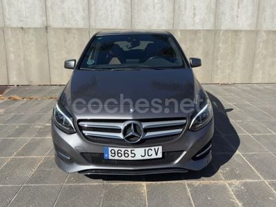 Mercedes B200