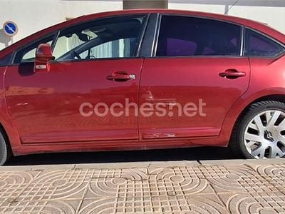 Usado Citroën C4 110 CV (80 kW) 2006 Rojo Berlina
