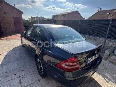 Mercedes C200