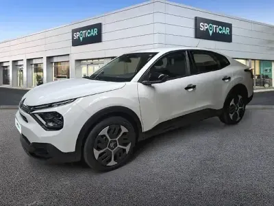 Käytetty Citroën C4 X Feel 102 HP (75 kW) 2023 Valkoinen Katumaasturi