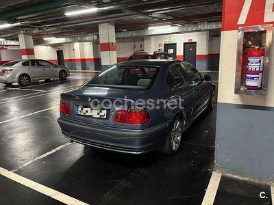 Usado BMW 320 150 HP (110 kW) 2004 Azul Sedan
