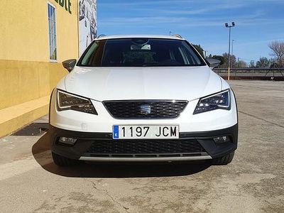 Usado Seat Leon 110 CV (80 kW) 2015 Blanco Utilitario
