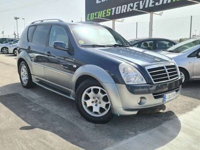 Usado Ssangyong (KGM) Rexton 165 CV (121 kW) 2007 Negro SUV