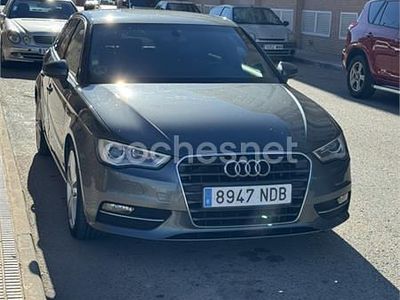 Usado Audi A3 S-Line 150 CV (110 kW) 2013 Gris / plata Berlina