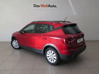 Usado Seat Arona Style 116 CV (85 kW) 2025 Rojo SUV
