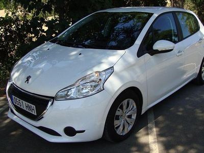 Usado Peugeot 208 Active 92 CV (67 kW) 2012 Blanco Utilitario