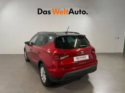 Usado Seat Arona Style 115 CV (84 kW) 2025 Rojo SUV