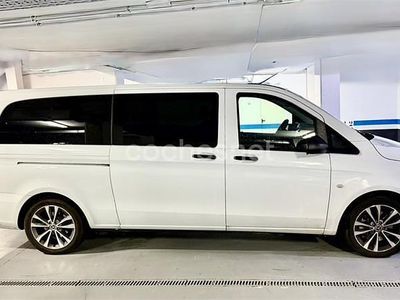Używany Mercedes Vito 239 KM (175 kW) 2023 Biały Van