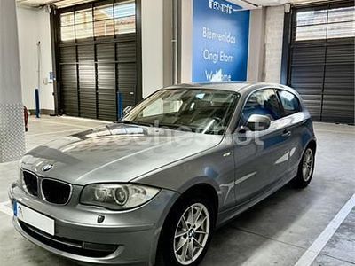 Gris / plata Usado 2011 BMW 116 Utilitario | 8600 € (Precio justo)