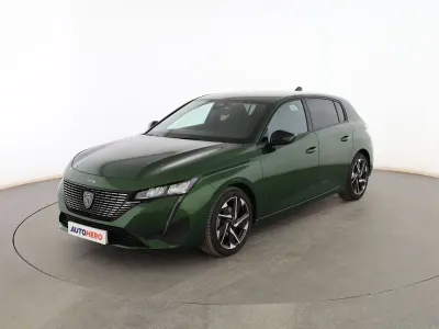 Usado Peugeot 308 Allure 131 CV (96 kW) 2023 Verde Berlina