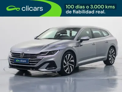 Usado VW Arteon R-line 150 CV (110 kW) 2023 Gris / plata Familiar