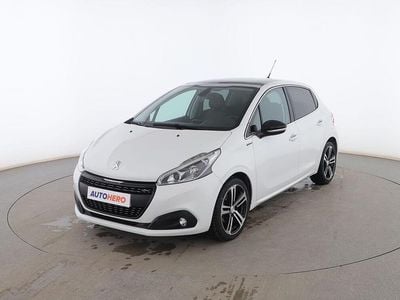 Blanco Usado 2018 Peugeot 208 GT-line Utilitario | 9399 € (Precio justo)