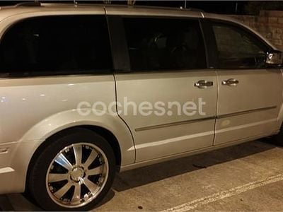 Usado Chrysler Grand Voyager Limited 163 CV (119 kW) 2008 Gris / plata Monovolumen