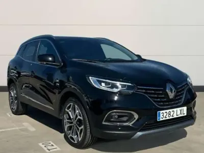 Usado Renault Kadjar Zen 140 CV (102 kW) 2022 Negro SUV