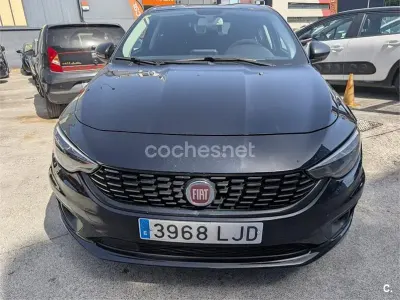 Usado Fiat Tipo Lounge 120 CV (88 kW) 2020 Azul Berlina