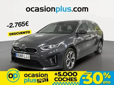 Usado Kia Ceed 141 CV (103 kW) 2020 Gris Utilitario