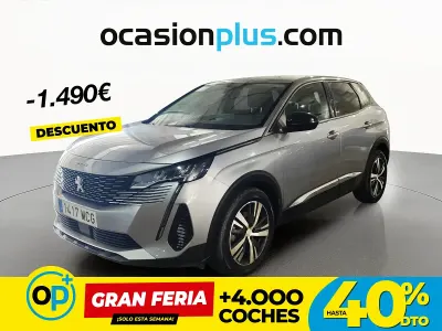 Usado Peugeot 3008 Allure 130 CV (95 kW) 2022 Gris SUV