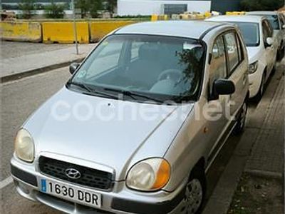 Gris / plata Usado 2004 Hyundai Atos GLS Utilitario | 2750 € (Un poco caro)