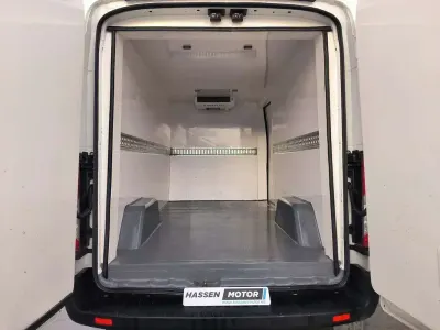 Usado Ford Transit Trend 131 CV (96 kW) 2021 Blanco Van