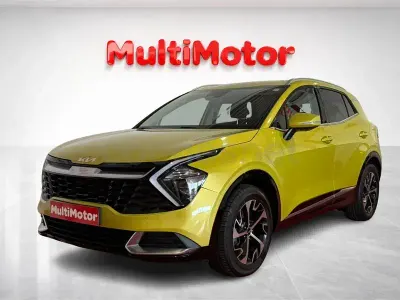 Usado Kia Sportage 136 CV (100 kW) 2022 Amarillo SUV