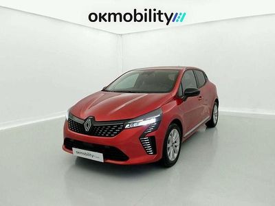 Rojo Usado 2025 Renault Clio V Evolution Utilitario | 15.975 € (Precio justo)