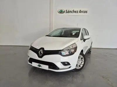 Usado Renault Clio Business 86 CV (63 kW) 2020 Blanco Utilitario
