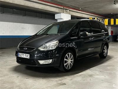 Usado Ford Galaxy Ghia 140 CV (102 kW) 2007 Negro Monovolumen
