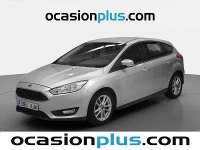 Usado Ford Focus Trend+ 125 CV (91 kW) 2018 Gris plata Utilitario