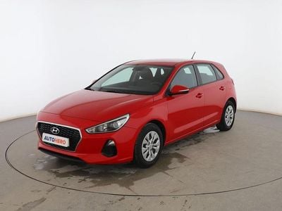 Usado Hyundai i30 120 CV (88 kW) 2017 Rojo Berlina