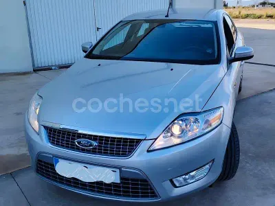 Gebraucht Ford Mondeo Trend 140 PS (102 kW) 2009 Grau Limousine