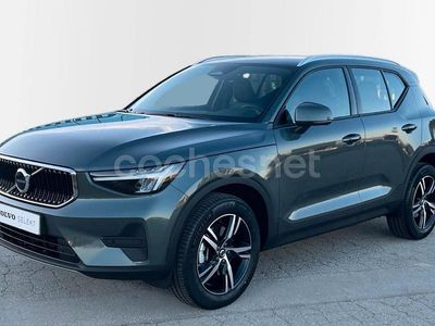 Nuevo Volvo XC40 Core 163 CV (119 kW) 2025 Verde SUV