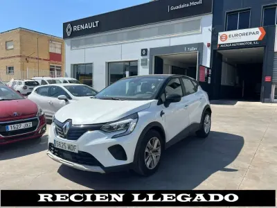 Usado Renault Captur Equilibre 91 CV (66 kW) 2023 Blanco SUV