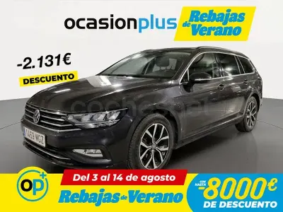 Usado VW Passat Executive 150 CV (110 kW) 2023 Gris / plata Familiar