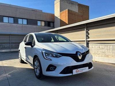 Usado Renault Clio Business 72 CV (52 kW) 2020 Blanco SUV