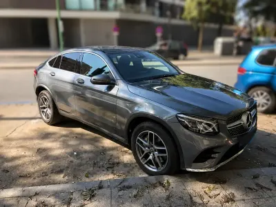Usado Mercedes GLC250 204 CV (150 kW) 2018 Gris Coupe