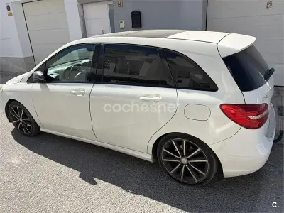 Usado Mercedes B180 109 CV (80 kW) 2014 Blanco Utilitario