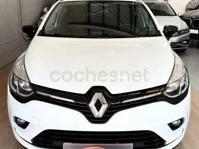 Usado Renault Clio GrandTour LIMITED 90 CV (66 kW) 2018 Blanco Familiar